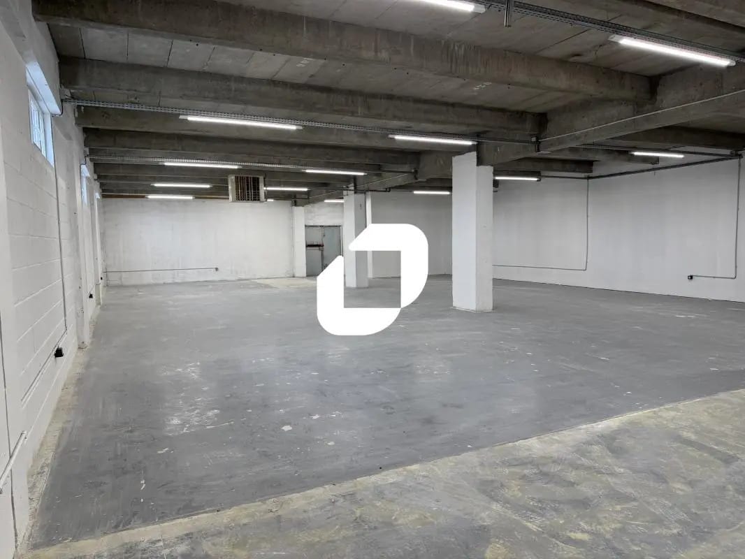 Flex in Rosny-sous-Bois for lease Interior Photo- Image 1 of 5