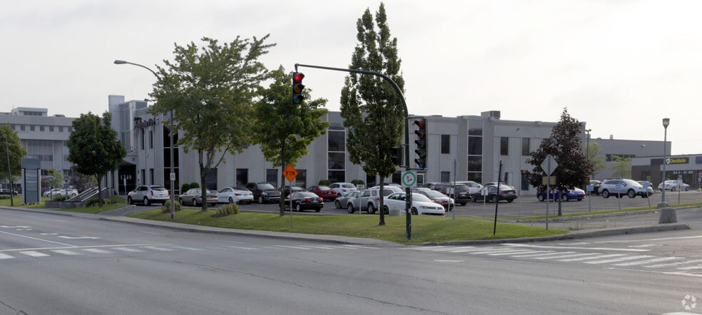 1240 Av Beaumont, Mt Royal, QC for lease - Building Photo - Image 2 of 2