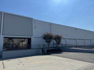 Plus de détails pour 15050-15066 Shoemaker Ave, Santa Fe Springs, CA - Industriel à louer