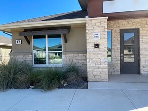 2951 FM 1460, Georgetown, TX for lease Interior Photo- Image 2 of 18