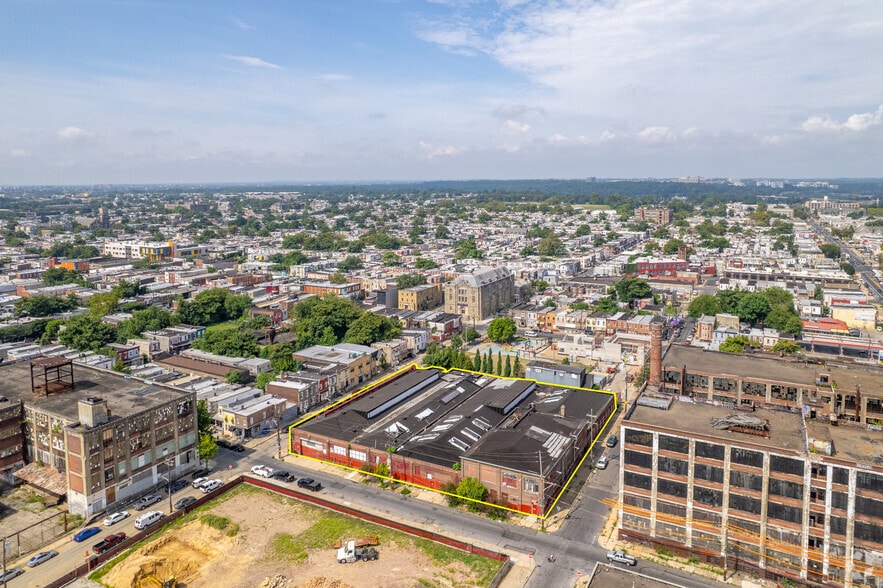 2101 W Clearfield St, Philadelphia, PA for lease - Building Photo - Image 3 of 4