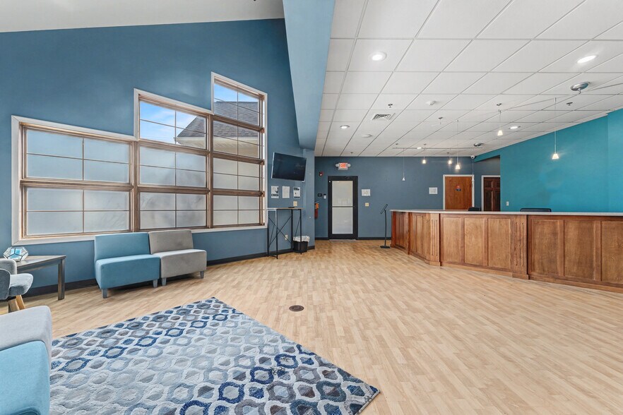 2195 Cheat Rd, Morgantown, WV à vendre - Photo du bâtiment - Image 2 de 54