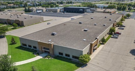 14720 Energy Way, Apple Valley, MN à vendre - Photo du bâtiment - Image 2 de 5