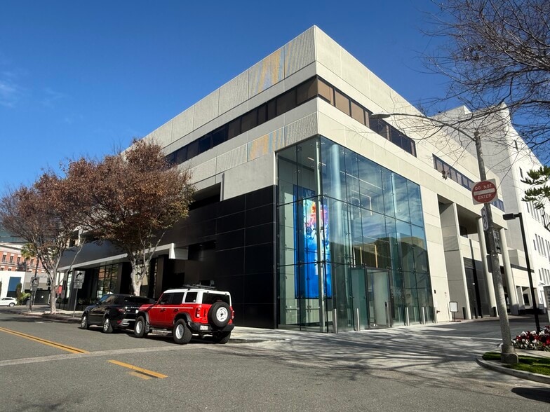 9680-9696 Wilshire Blvd, Beverly Hills, CA à louer - Photo du bâtiment - Image 2 de 6