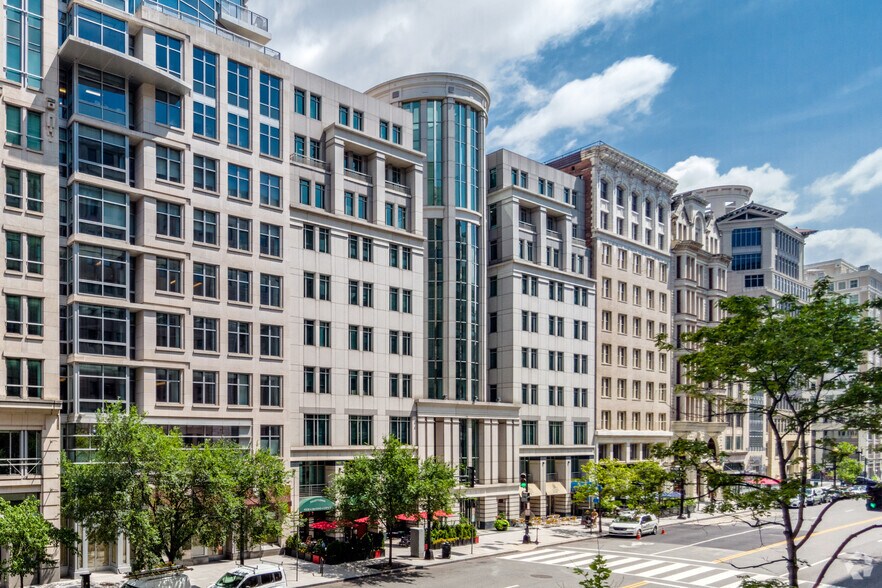 1331 F St NW, Washington, DC à louer - Photo du bâtiment - Image 2 de 4