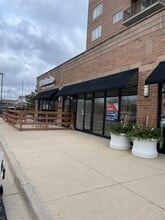 1220 E US Highway 45, Vernon Hills, IL à louer Photo du bâtiment- Image 1 de 4