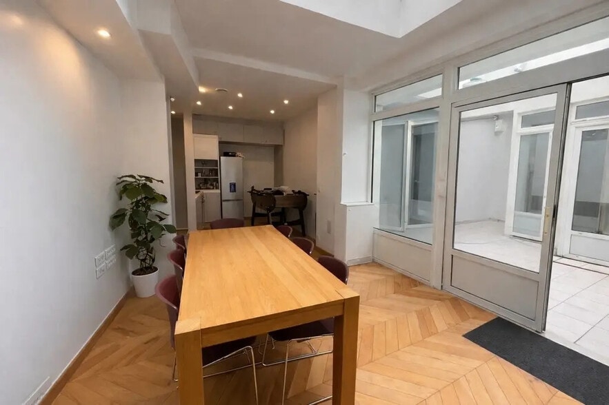 Bureau dans Paris à louer - Photo intérieure - Image 2 de 11