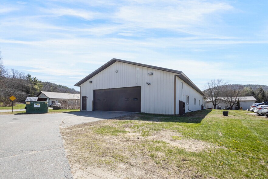 867 Route 12, Westmoreland, NH à vendre - Photo du bâtiment - Image 1 de 4