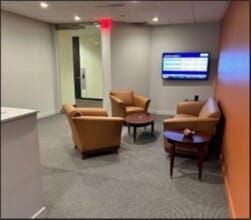 31500 Northwestern Hwy, Farmington Hills, MI à louer Photo intérieure- Image 2 de 6