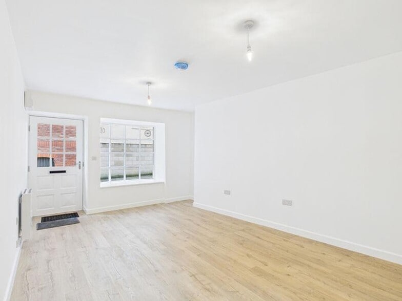 Mill St, Carmarthen for lease - Building Photo - Image 2 of 18