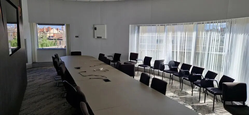 Office in Lyon for sale - Interior Photo - Image 1 of 6