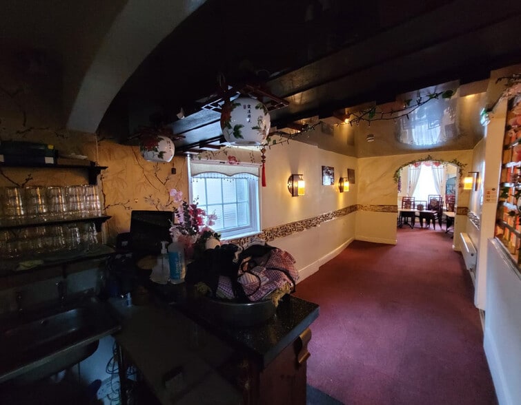 24 Bridge St, St Ives for sale - Interior Photo - Image 3 of 5