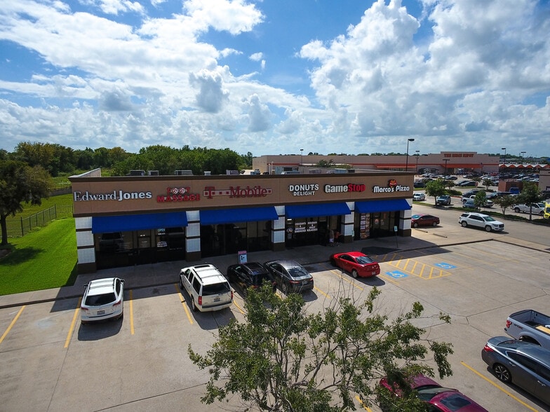 1510 Broadway St, Pearland, TX à louer - Photo du bâtiment - Image 2 de 6