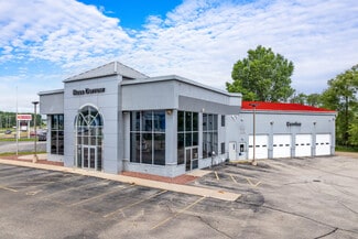 More details for 3210 W Washington St, West Bend, WI - Retail for Lease