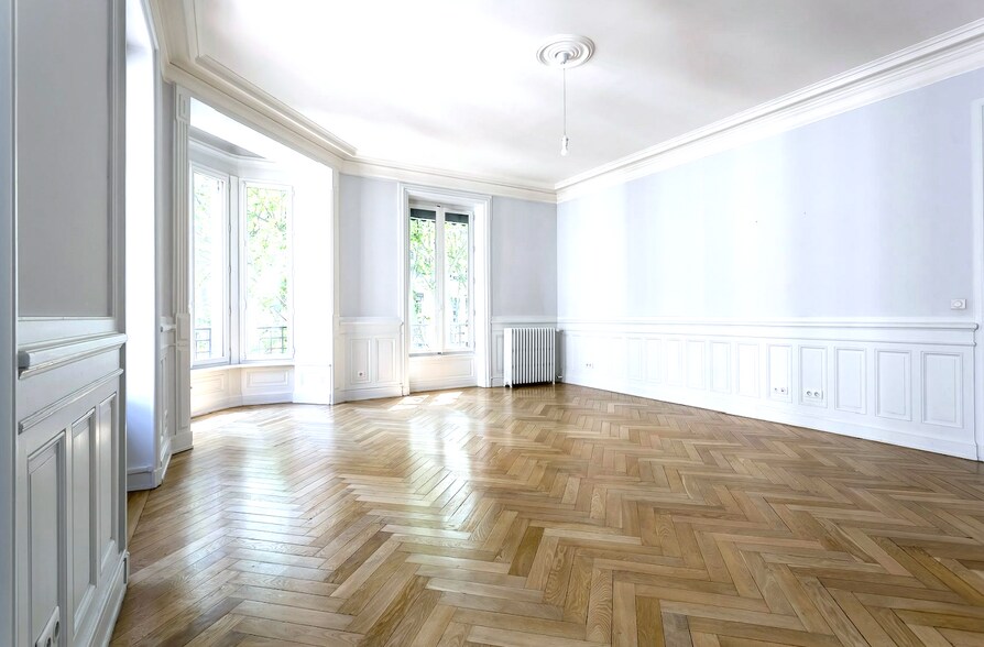 1-3 Rue Des Pyramides, Paris à louer - Photo du bâtiment - Image 2 de 4
