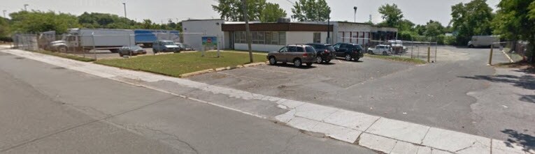 22 Spence St, Bay Shore, NY for lease - Building Photo - Image 3 of 6