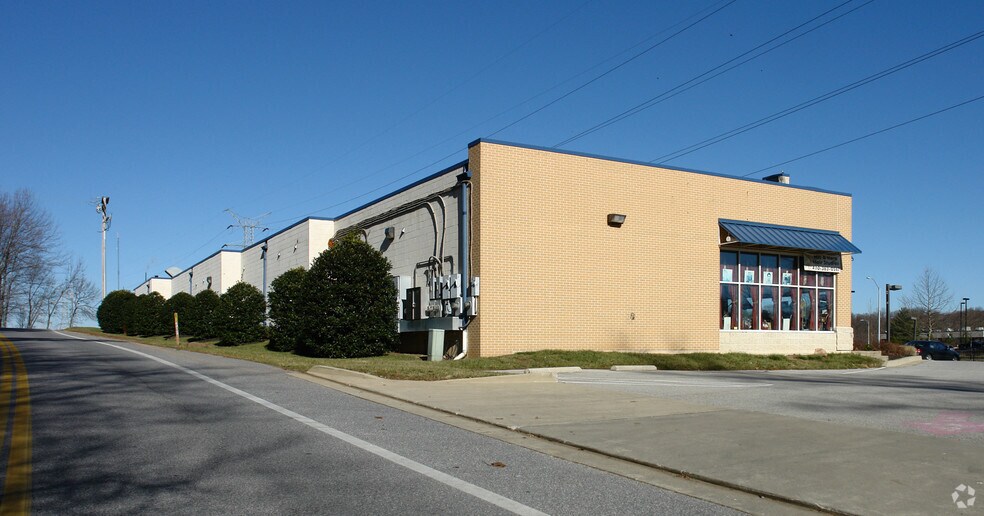 11000 Owings Mills Blvd, Owings Mills, MD à louer - Photo du bâtiment - Image 2 de 2