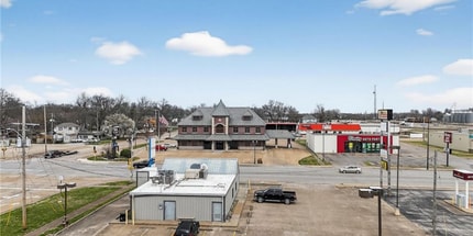 2120 Main St, Parsons, KS - Aerial  map view - Image1