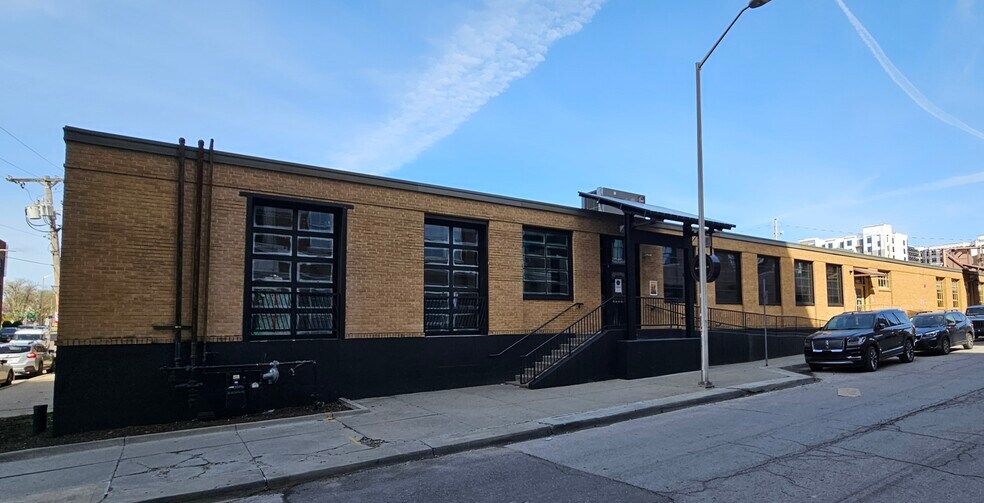 2030 Central St, Kansas City, MO à vendre - Photo du bâtiment - Image 2 de 8