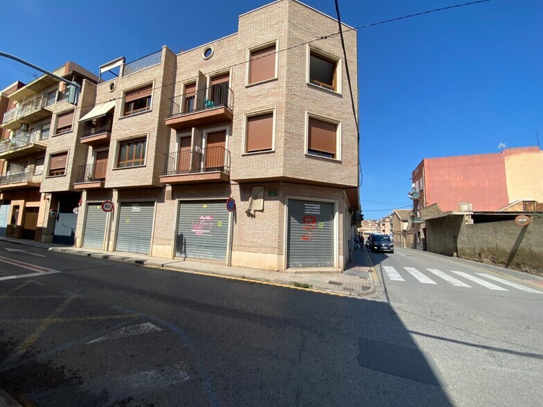 Commerce de détail dans València, Valencia à louer - Photo du bâtiment - Image 2 de 9