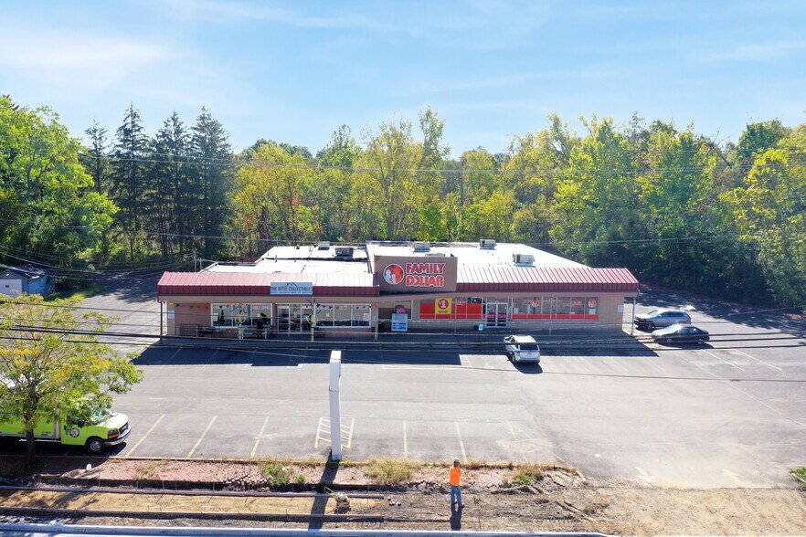 1230 Wooster Rd W, Barberton, OH à vendre - Photo du bâtiment - Image 1 de 5