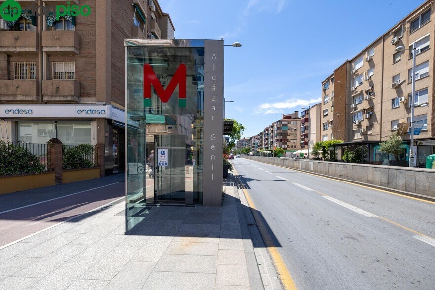 Calle Abderrahmán, 11, Granada, Granada à vendre - Photo du bâtiment - Image 3 de 32