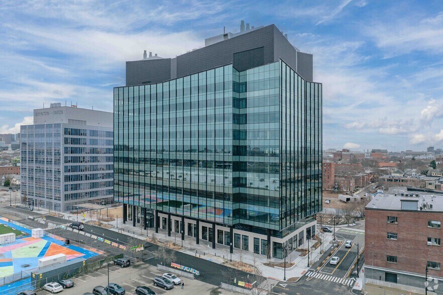 808 Windsor, Somerville, MA for lease - Primary Photo - Image 1 of 8