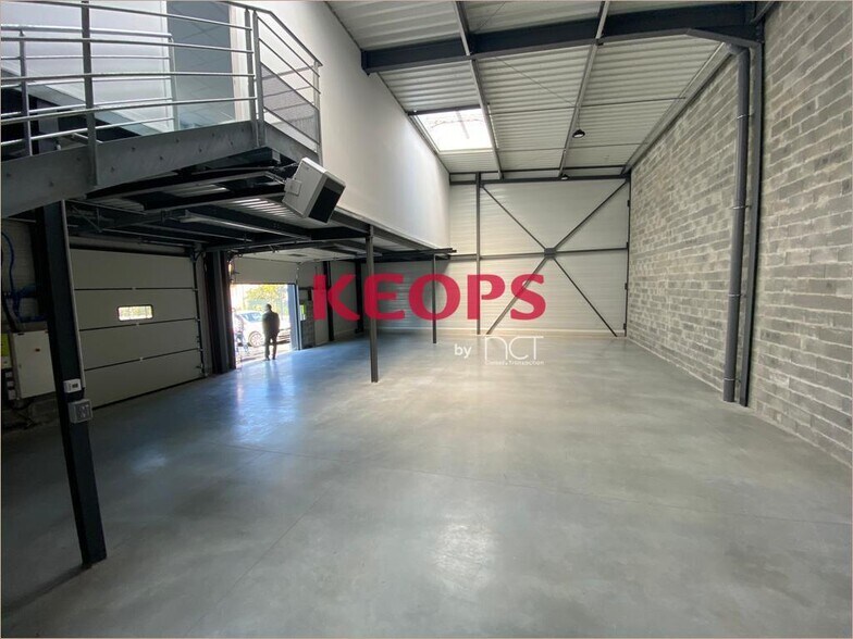 Flex in Toulouse for lease - Interior Photo - Image 2 of 5