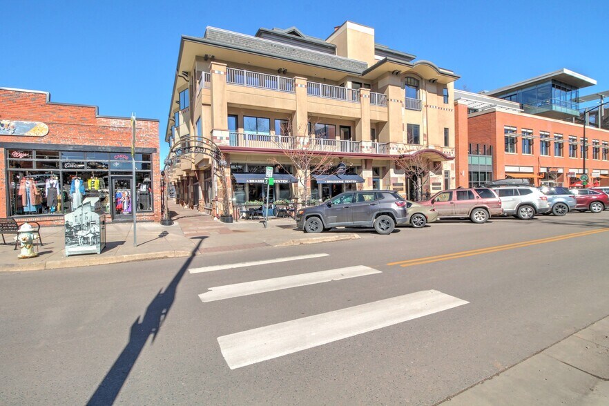 1011 Walnut St, Boulder, CO à louer - Photo du bâtiment - Image 2 de 4