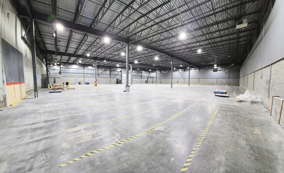 9501 Boul Parkway, Montréal, QC à louer - Photo intérieure - Image 3 de 11