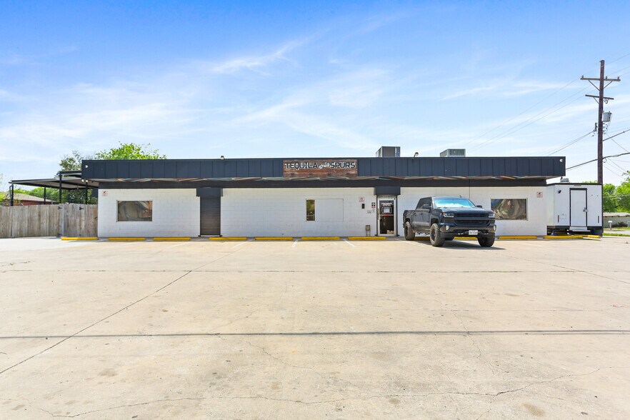 734 Cantrell Dr, San Antonio, TX à vendre - Photo du bâtiment - Image 2 de 30