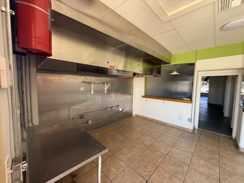 16842 E Parkview Ave, Fountain Hills, AZ for lease - Building Photo - Image 3 of 29