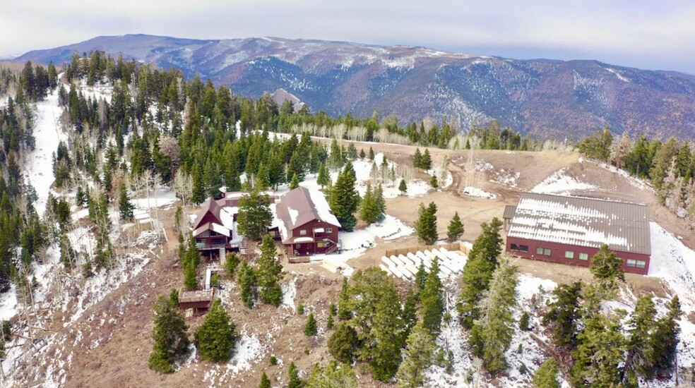 1989 Dry Lakes Rd, Brian Head, UT for sale - Primary Photo - Image 1 of 95