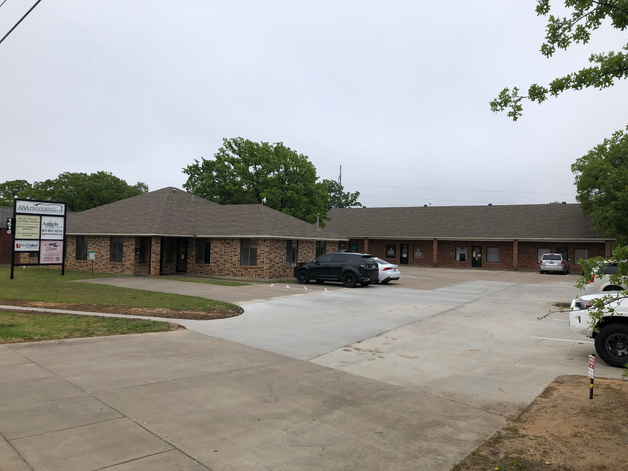 1510 Santa Fe Dr, Weatherford, TX for lease Building Photo- Image 1 of 2