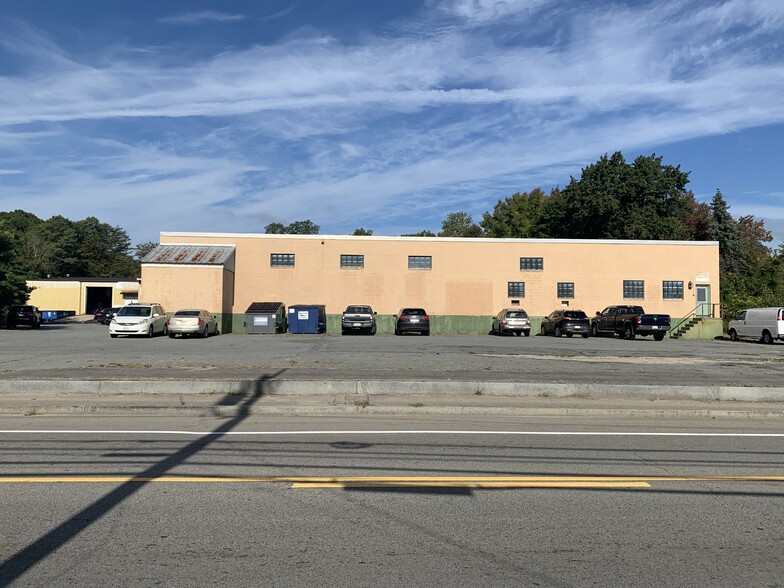 360 Broadway, Taunton, MA for lease - Building Photo - Image 1 of 1