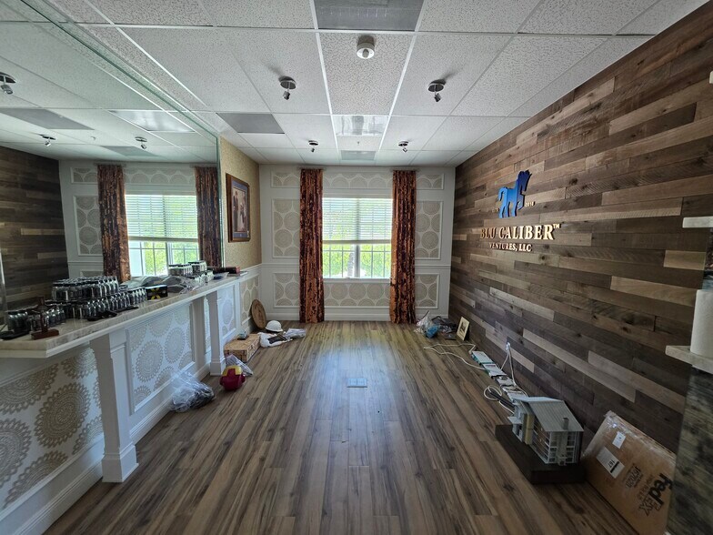 1044 US Highway 1, Jupiter, FL à louer - Photo intérieure - Image 3 de 20