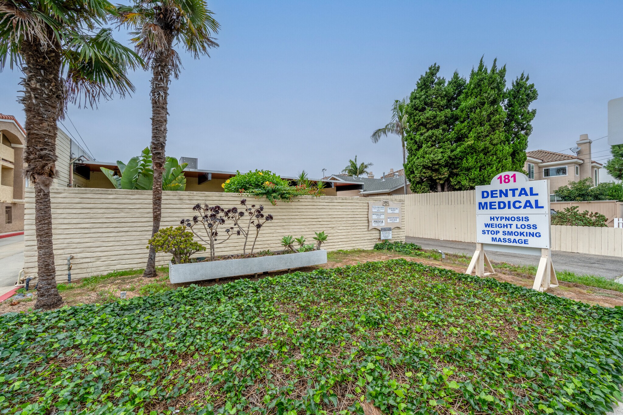 181 E 18th St, Costa Mesa, CA for lease Primary Photo- Image 1 of 14