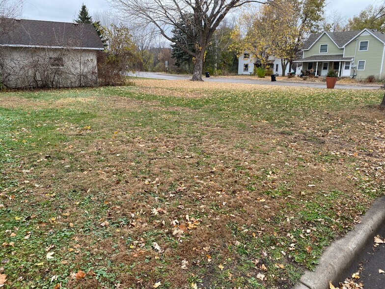 16281 Richardson Ave, Dayton, MN à vendre - Photo du bâtiment - Image 1 de 4