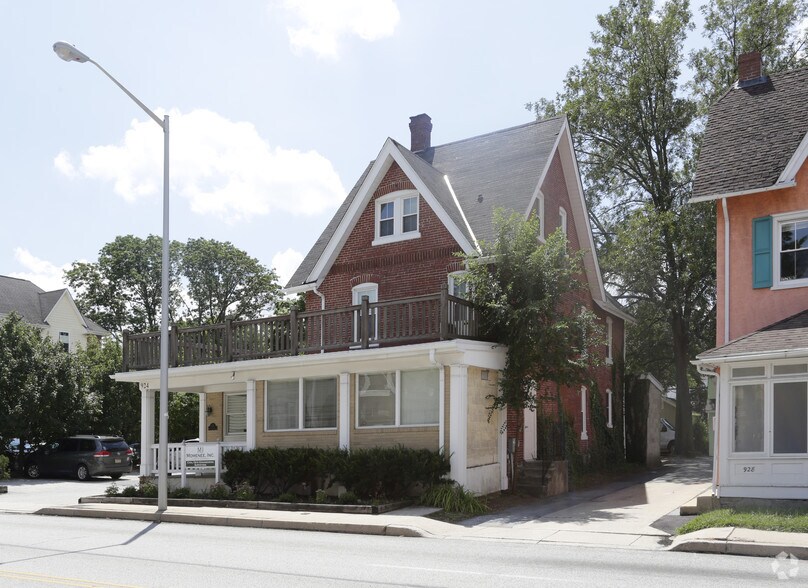 924 County Line Rd, Bryn Mawr, PA à vendre - Photo du bâtiment - Image 2 de 2