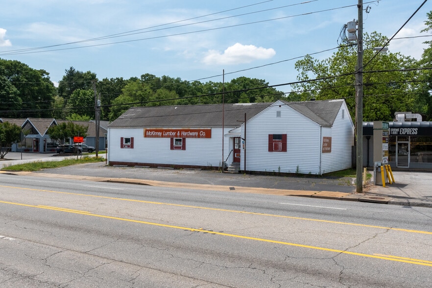 2046 Laurens Rd, Greenville, SC for lease - Building Photo - Image 2 of 9