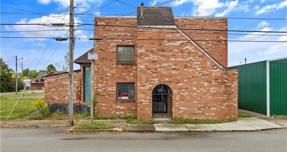 54 Washington st, Elizabeth, WV for sale - Primary Photo - Image 1 of 1