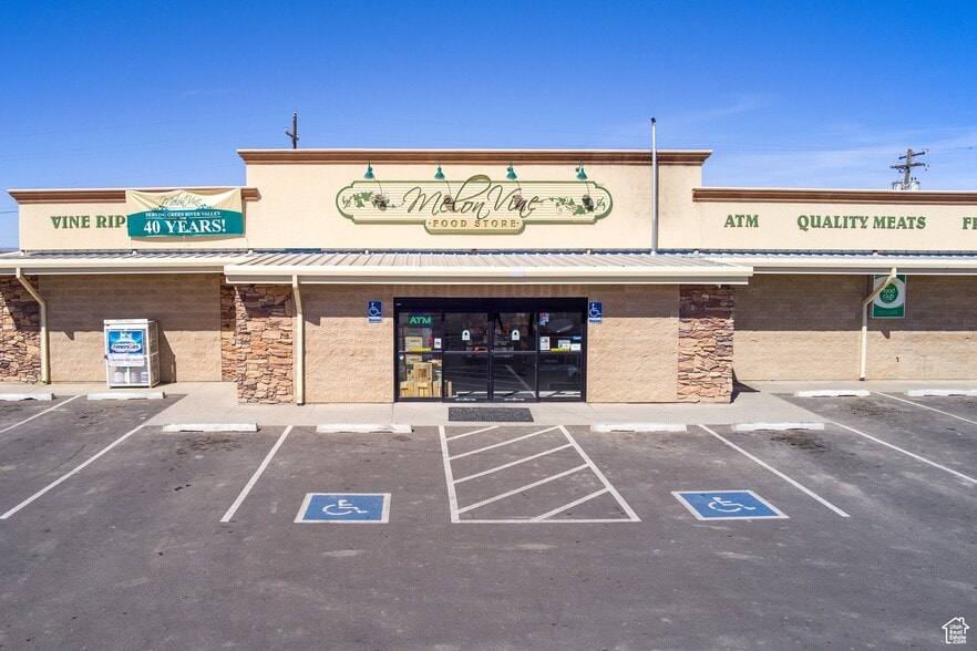 80 S Broadway St, Green River, UT for sale - Primary Photo - Image 1 of 40