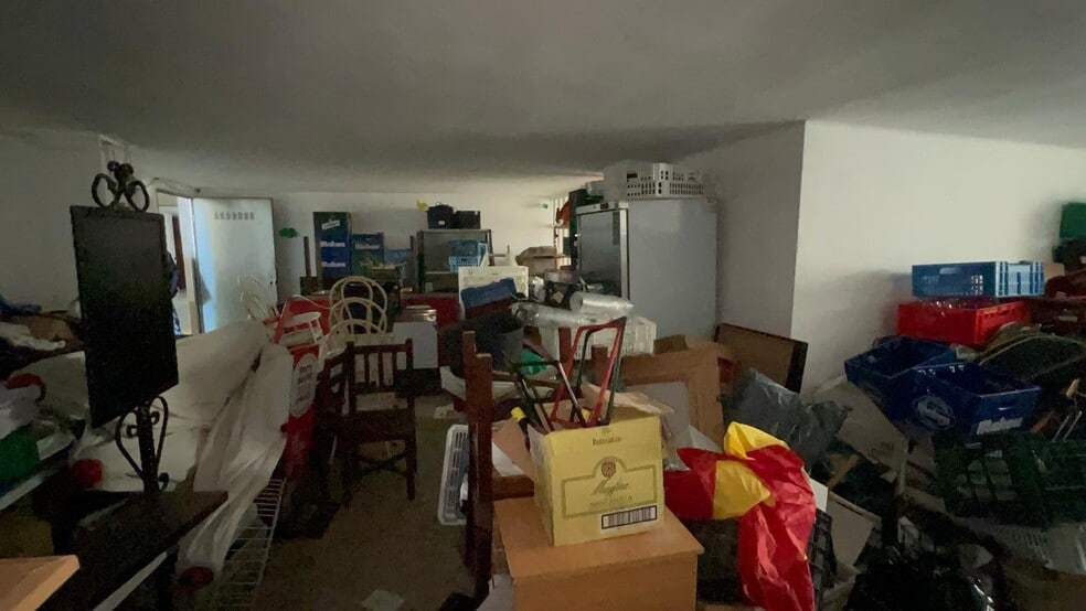 Retail in Cáceres, Cáceres for sale - Building Photo - Image 3 of 5