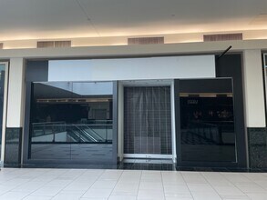 9301 Tampa Ave, Northridge, CA for lease Interior Photo- Image 1 of 1