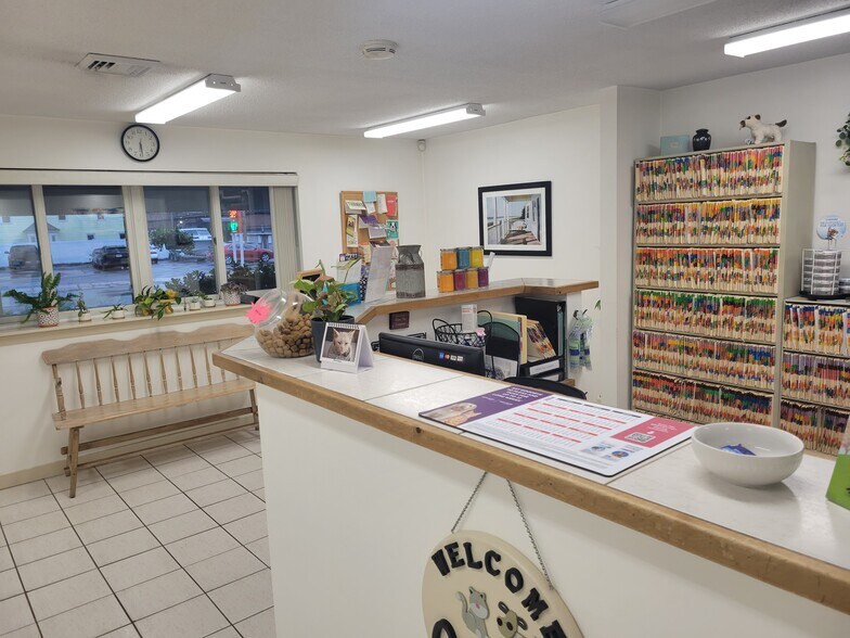 220 Brook St, Clinton, MA à vendre - Photo intérieure - Image 2 de 8