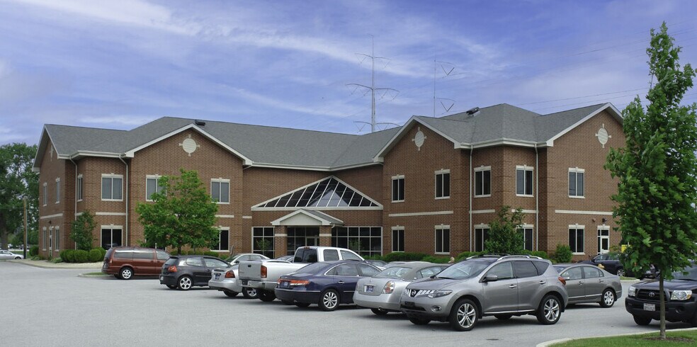 8840 Calumet Ave, Munster, IN à louer - Photo du bâtiment - Image 1 de 4