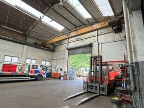 7 Greenhill Cres, Watford à louer Photo intérieure- Image 1 de 6