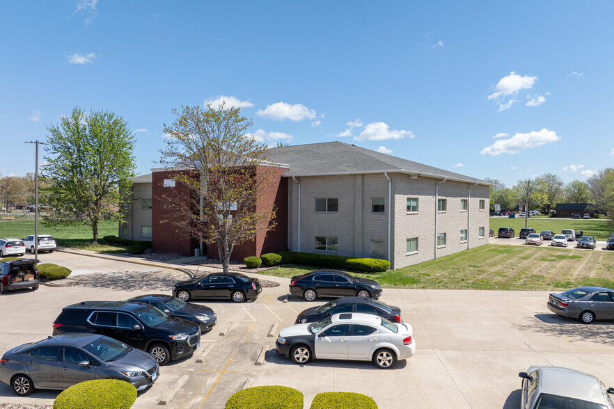 2421 Corporate Center Dr, Granite City, IL à vendre - Photo principale - Image 1 de 8