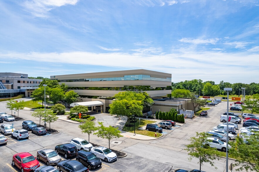 5969 E Broad St, Columbus, OH for lease - Building Photo - Image 1 of 6