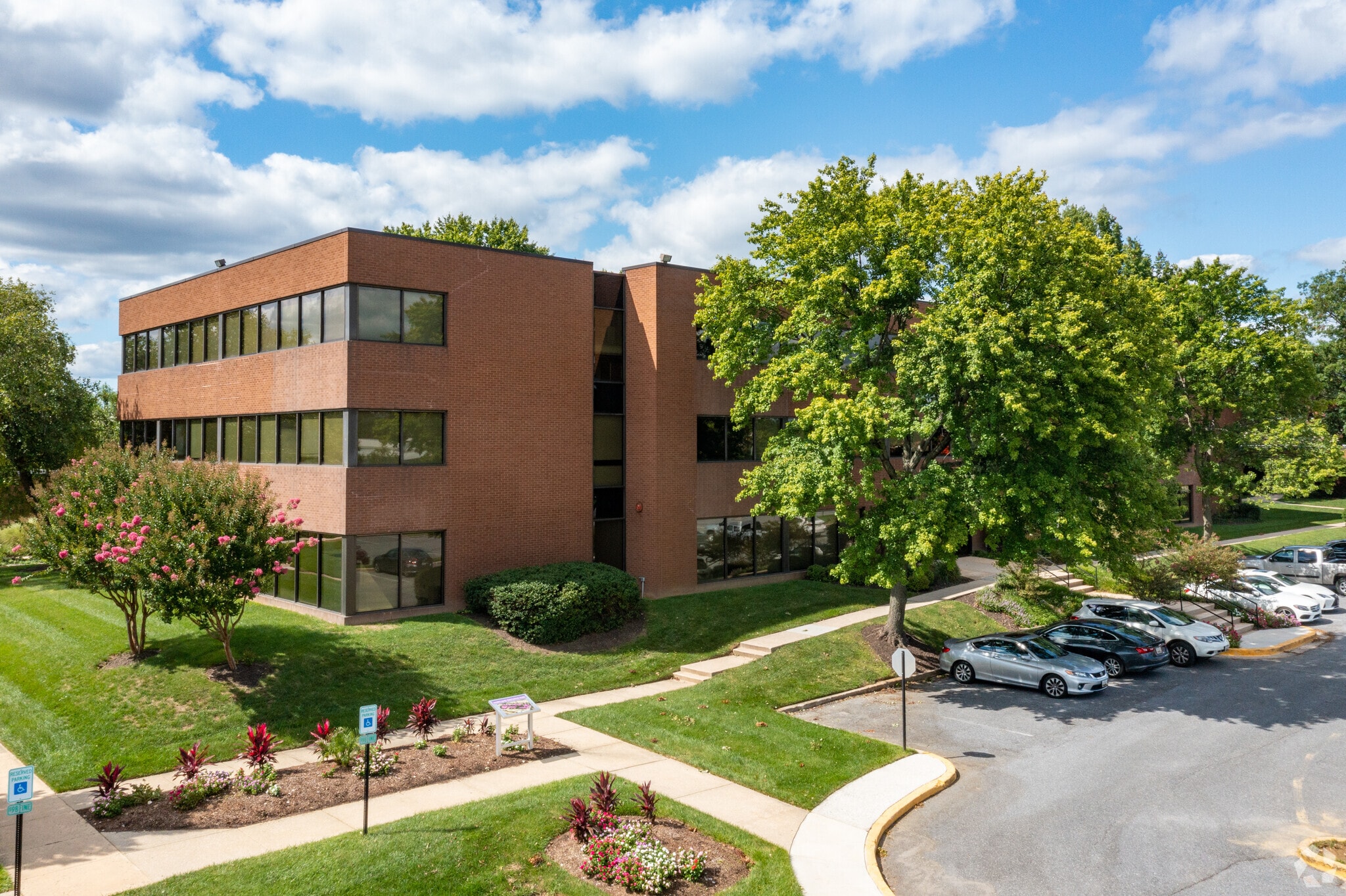 8600 LaSalle Rd, Towson, MD for lease Primary Photo- Image 1 of 1